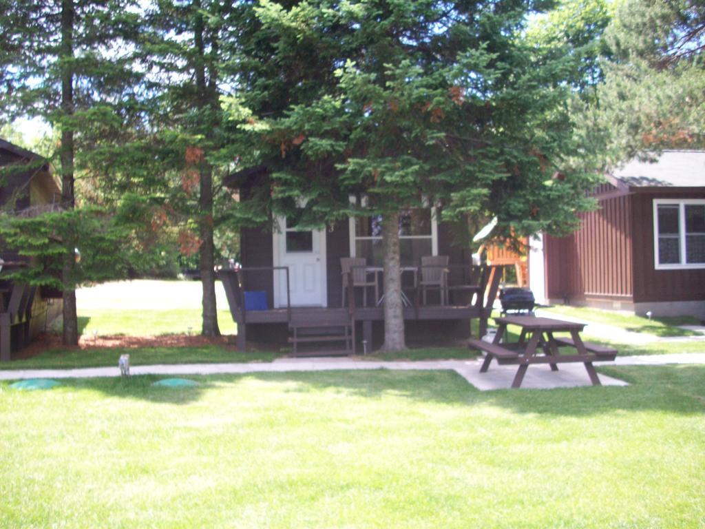 Lakewoods Holiday park