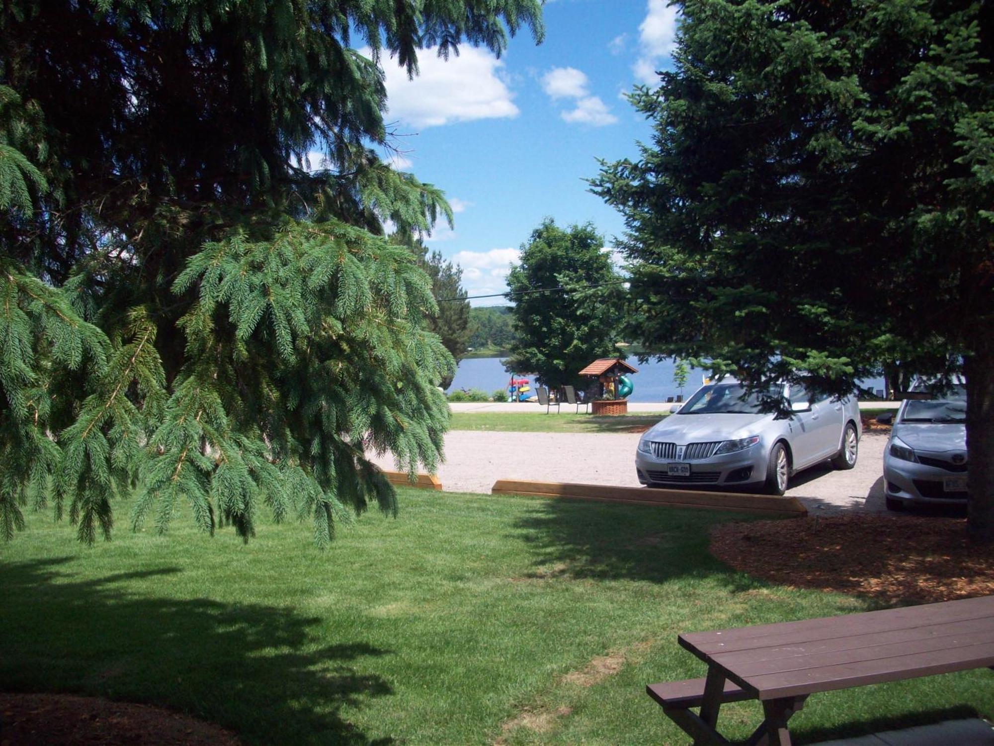 Lakewoods 2*