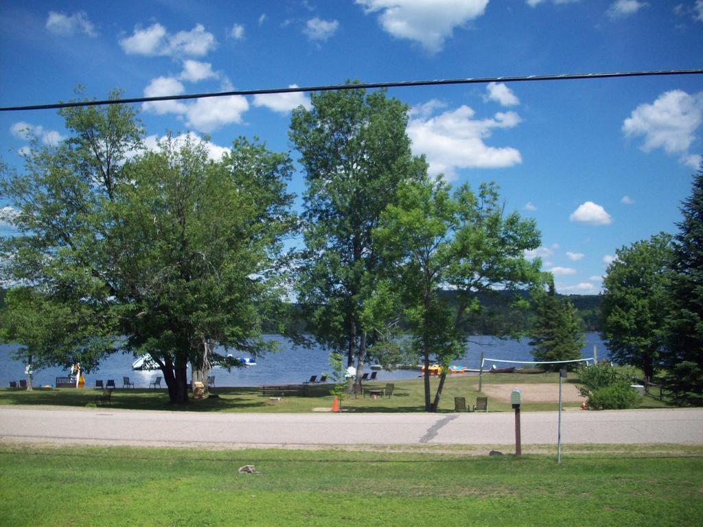 Lakewoods 2* Oxtongue Lake
